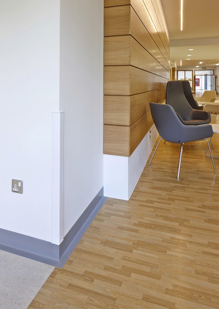 gradus-skirting-rgb | Sultaco